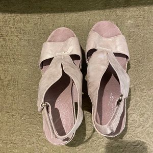 Antelope Women’s wedges size 39